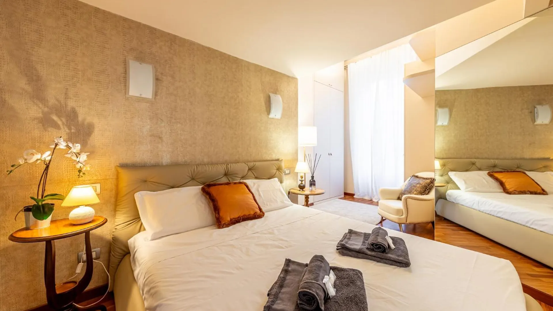 Luxury, Modern & Charming Apt Near Central Station Mediolan